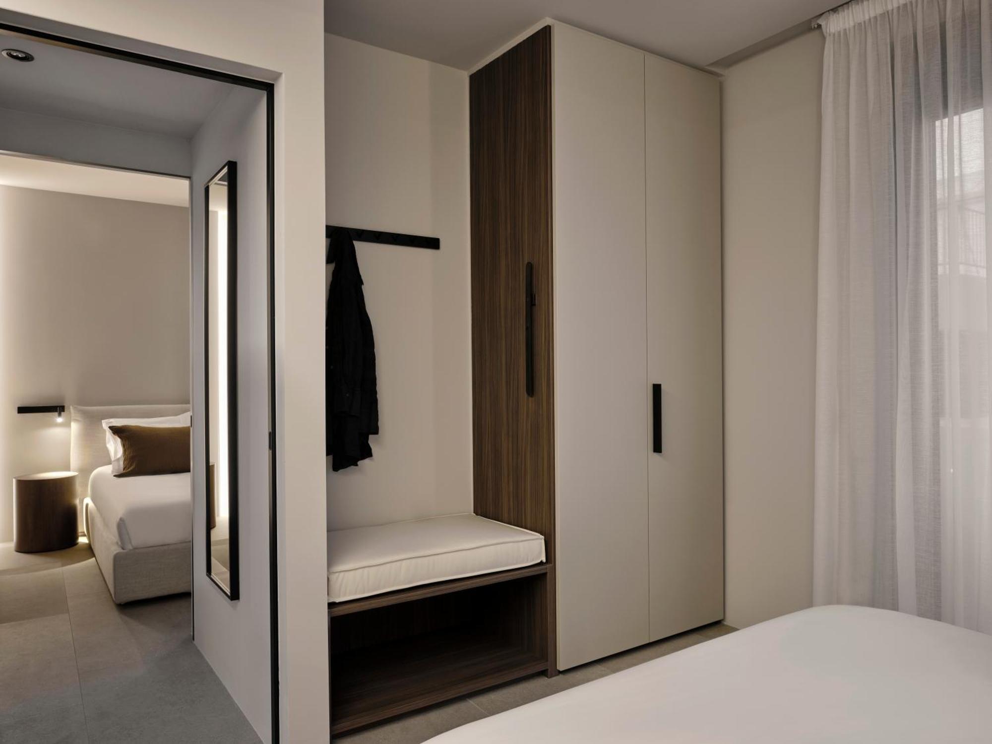 Bond Smart Living Suites Athens Luaran gambar