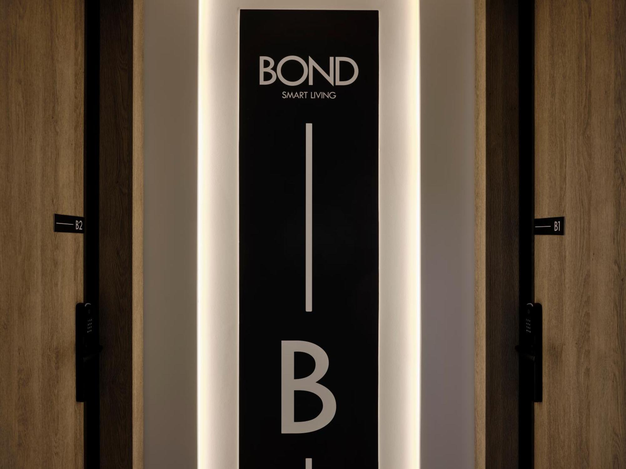 Bond Smart Living Suites Athens Luaran gambar