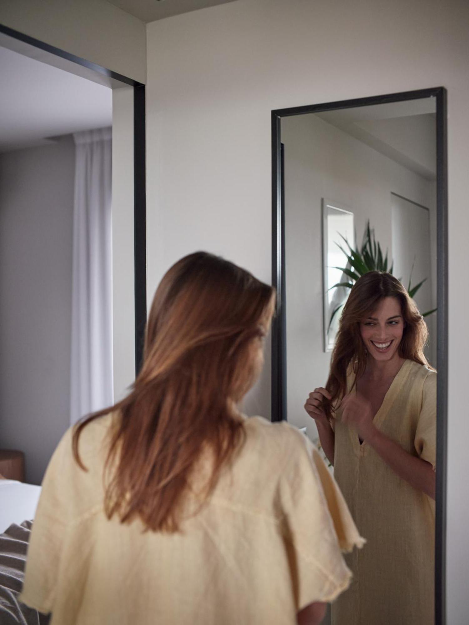 Bond Smart Living Suites Athens Luaran gambar