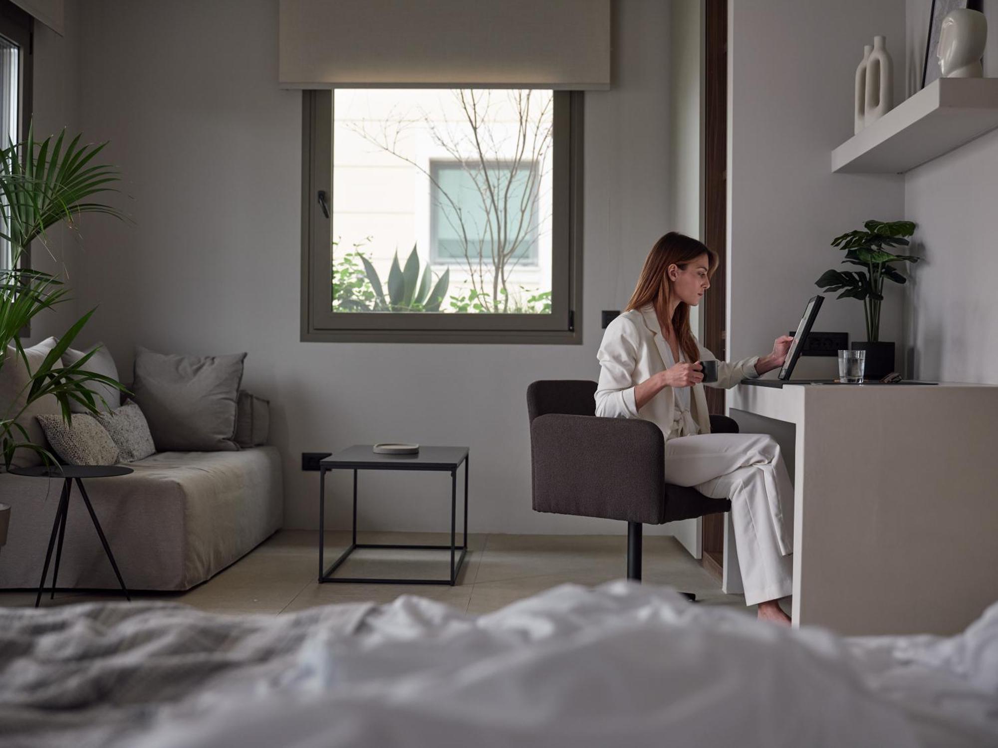 Bond Smart Living Suites Athens Luaran gambar